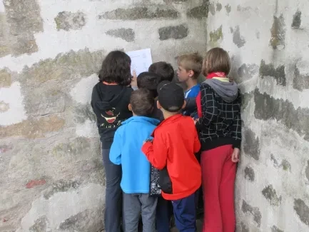 Škola v přírodě 1. A, 2. B, 4. A - Broumov (část 1)