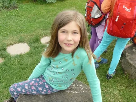 Škola v přírodě 1. A, 2. B, 4. A - Broumov (část 1)