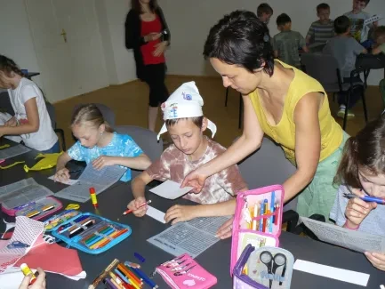 Škola v přírodě 1. A, 2. B, 4. A - Broumov (část 1)