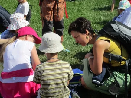 Škola v přírodě 1. A, 2. B, 4. A - Broumov (část 1)