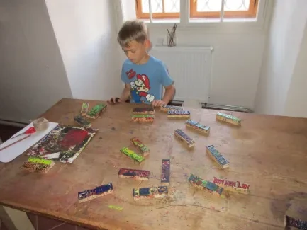 Škola v přírodě 1. A, 2. B, 4. A - Broumov (část 1)