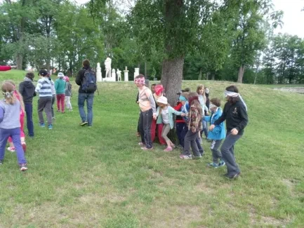 Škola v přírodě 1. A, 2. B, 4. A - Broumov (část 3)