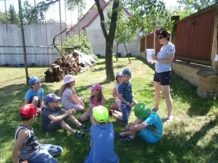 Putování s hradeckými lvy do kláštera - ŠD 1.tř.