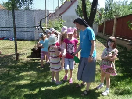 Putování s hradeckými lvy do kláštera - ŠD 1.tř.