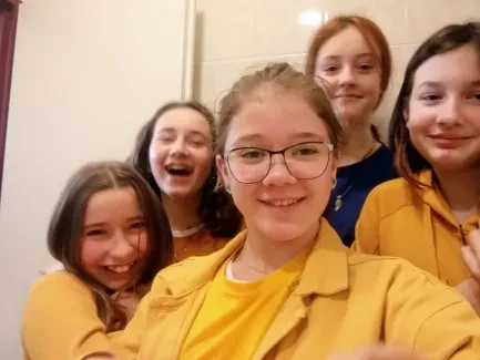 Žluto-modrý den_7.A, 7.B