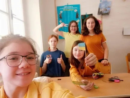 Žluto-modrý den_7.A, 7.B