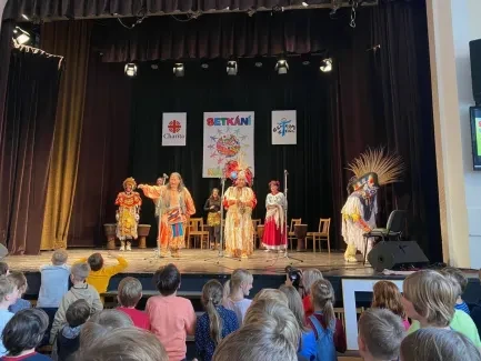 Setkání národů_ŠD