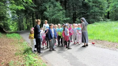 Škola v přírodě 1.B, 2.A - Janské Lázně (část 1)