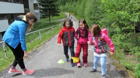 Škola v přírodě 1.B, 2.A - Janské Lázně (část 1)