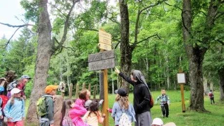 Škola v přírodě 1.B, 2.A - Janské Lázně (část 1)