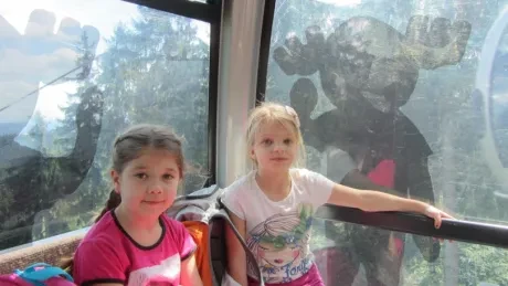 Škola v přírodě 1.B, 2.A - Janské Lázně (část 1)