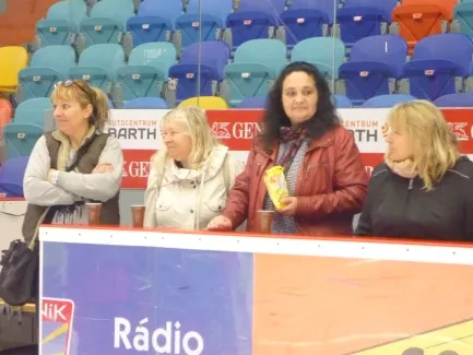 Bruslíme a hrajeme na ledě