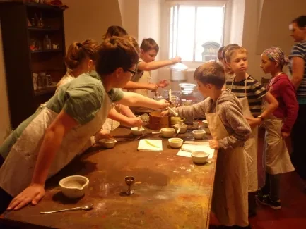 Škola v přírodě 1. A, 2. B, 4. A - Broumov (část 2)