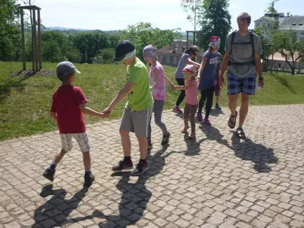 Škola v přírodě 1. A, 2. B, 4. A - Broumov (část 2)