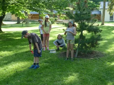 Škola v přírodě 1. A, 2. B, 4. A - Broumov (část 3)