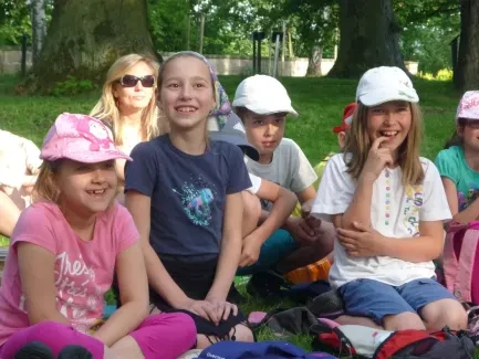 Škola v přírodě 1. A, 2. B, 4. A - Broumov (část 3)