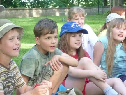 Škola v přírodě 1. A, 2. B, 4. A - Broumov (část 3)