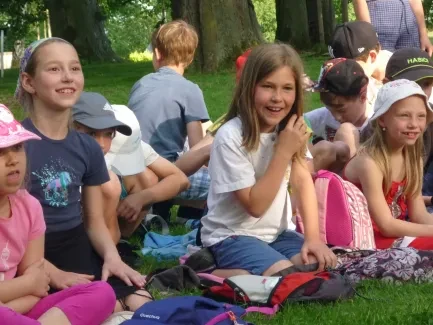 Škola v přírodě 1. A, 2. B, 4. A - Broumov (část 3)