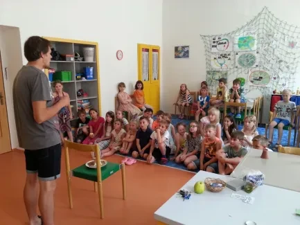 Běžný den v ŠD u druháků - červen