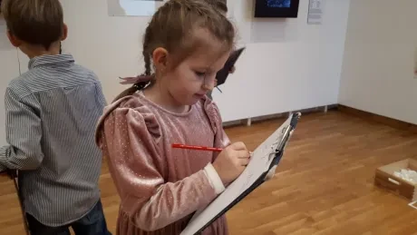 Vysvědčení v galerii_1. A_(1)