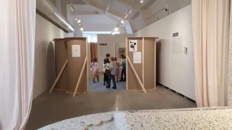 Vysvědčení v galerii_1. A_(1)