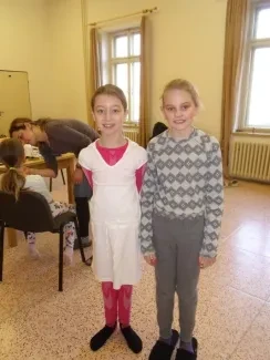 Přespávání Holka IN