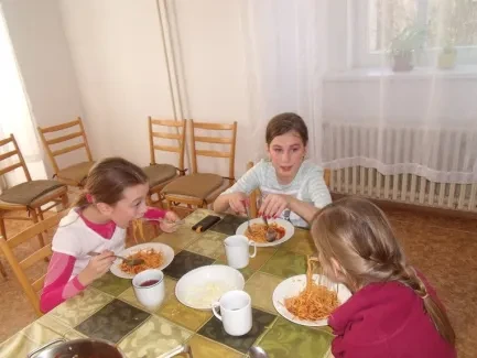 Přespávání Holka IN