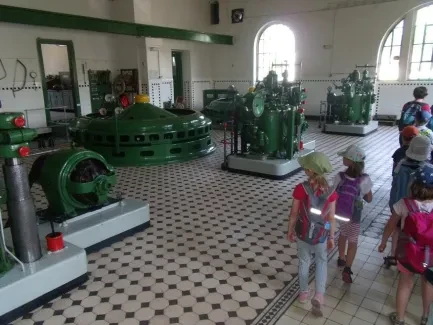 Výlet 1. A - Hučák, projížďka lodí