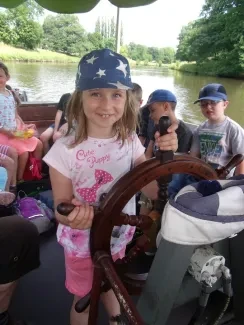 Výlet 1. A - Hučák, projížďka lodí