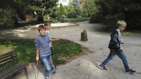 Landart a lampičky ve školní družině