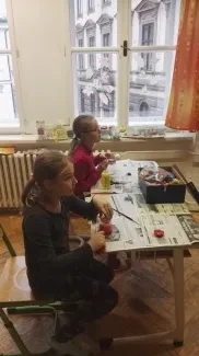 Landart a lampičky ve školní družině