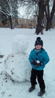 Hrátky na sněhu v družině prvňáčků