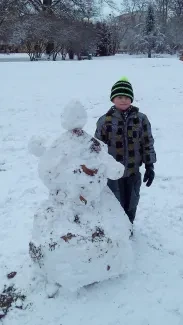Hrátky na sněhu v družině prvňáčků