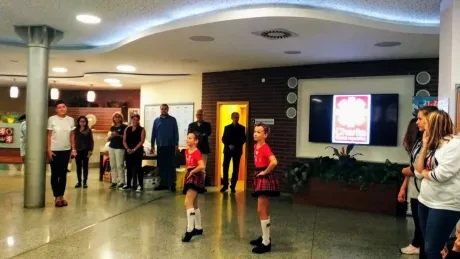 Vernisáž_OCH HK_Pomáháme seniorům_ŠD