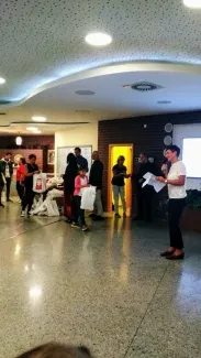 Vernisáž_OCH HK_Pomáháme seniorům_ŠD