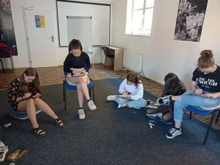 Institut Paměti národa_8. A