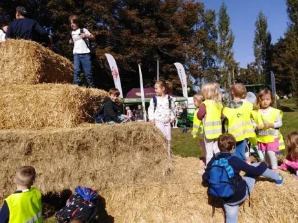 Den církevního školství_1. A a 1. B_1