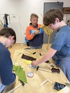 Loutka na provázku_4. B