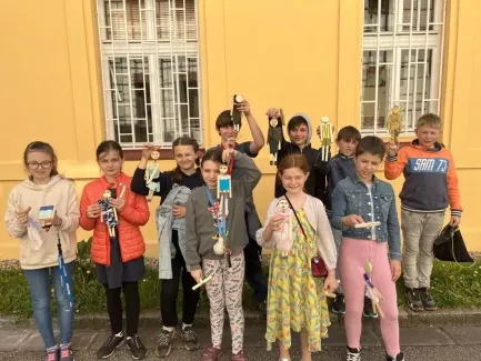 Loutka na provázku_4. B