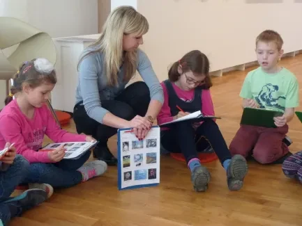 Druháci premiérově v Galerii moderního umění