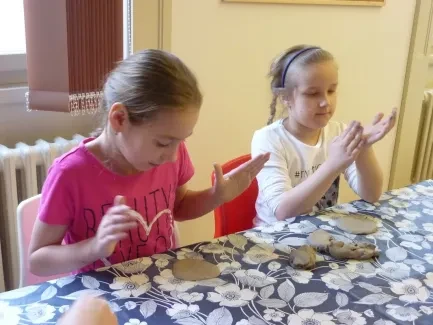 Druháci premiérově v Galerii moderního umění