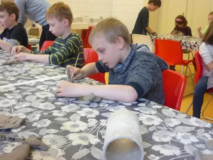 Druháci premiérově v Galerii moderního umění