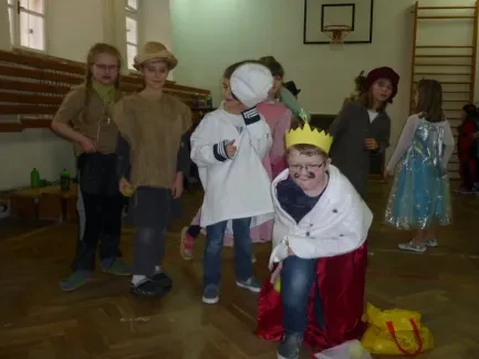 Masopust - karneval - 1. B a 2. A