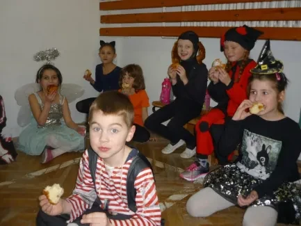 Masopust - karneval - 1. B a 2. A