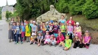 Škola v přírodě 1.B, 2.A - Janské Lázně (část 1)